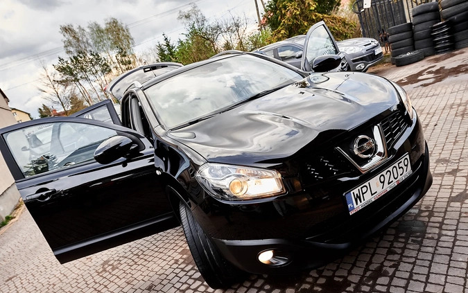 Nissan Qashqai cena 39900 przebieg: 165000, rok produkcji 2011 z Staszów małe 211